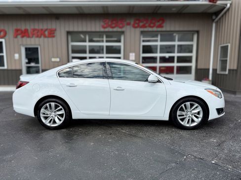Used 2016 Buick Regal Premium FWD image 1