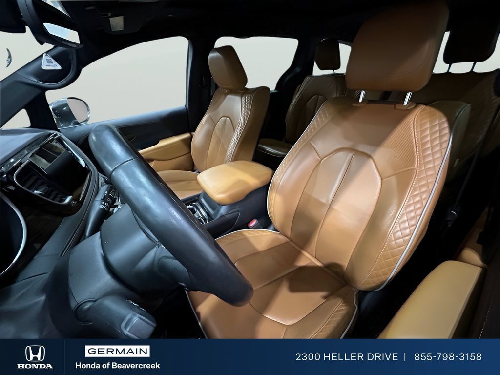 Used 2021 Chrysler Pacifica Pinnacle FWD image 22