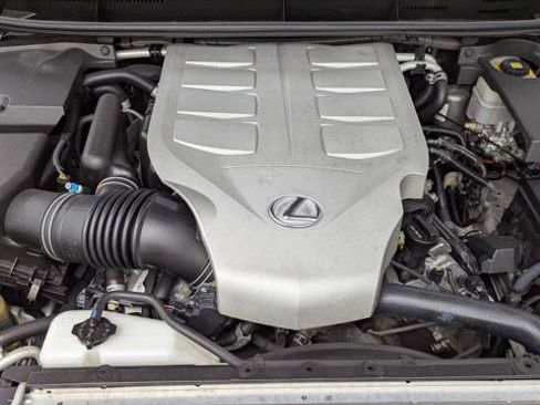 Used 2018 Lexus GX 460 Premium w/ Premium Package AWD/4WD image 29