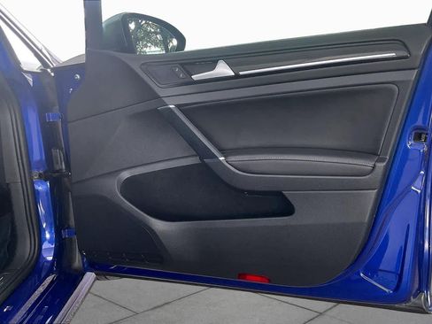 Used 2017 Volkswagen Golf R 4-Door AWD/4WD image 23