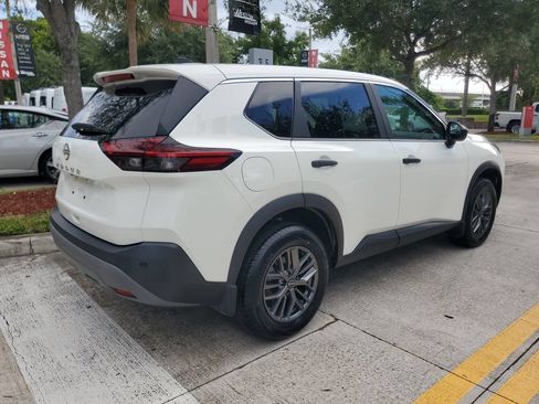 Certified 2023 Nissan Rogue S FWD image 6