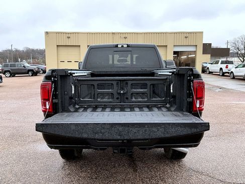 New 2025 RAM 2500 Limited image 9