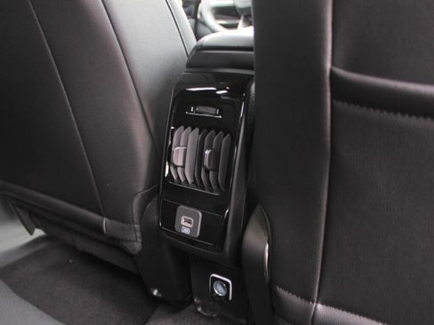 New 2026 Jeep Compass Limited w/ Limited Altitude Pack image 11