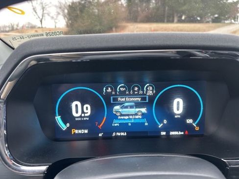 Used 2022 Ford F150 Lariat image 12