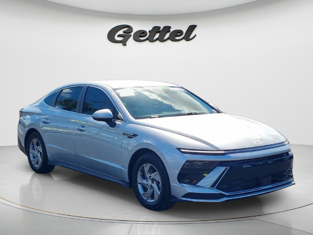 Certified 2025 Hyundai Sonata SE FWD image 3