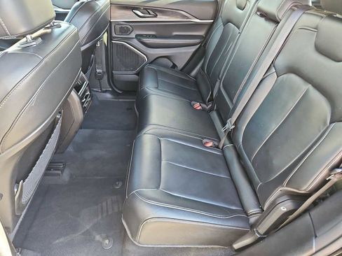 Used 2022 Jeep Grand Cherokee Limited 4xe image 37