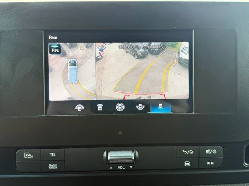 Used 2024 Mercedes-Benz Sprinter 2500 image 19