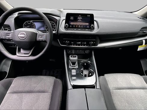 New 2026 Nissan Rogue SV FWD image 5