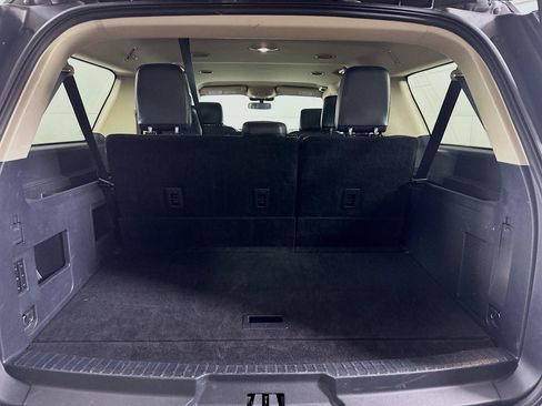 Used 2024 Ford Expedition Max XLT image 28