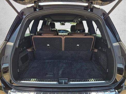 Used 2024 Mercedes-Benz GLS 450 4MATIC image 6