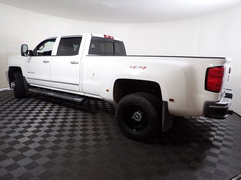 Used 2015 Chevrolet Silverado 3500 LTZ AWD/4WD image 12