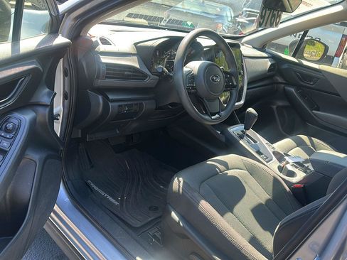 Used 2024 Subaru Crosstrek 2.0i Premium AWD/4WD image 17
