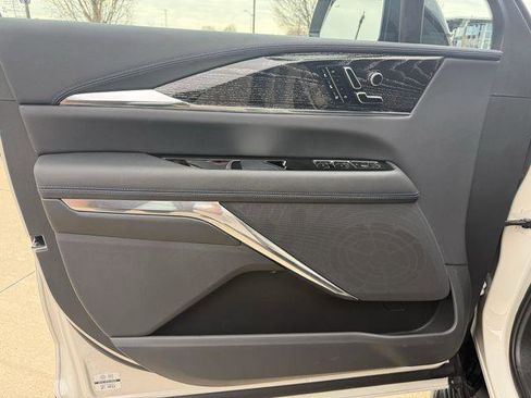 New 2026 Cadillac Escalade IQL Sport 1 w/ LPO, Floor Liner Package image 10