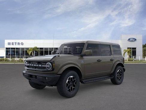 New 2026 Ford Bronco Outer Banks AWD/4WD image 1