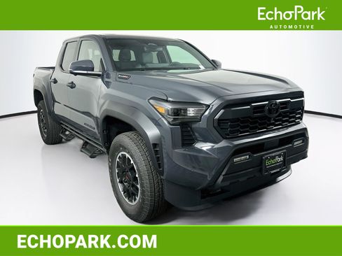 Used 2026 Toyota Tacoma TRD Off-Road w/ TRD Off Road Premium Package AWD/4WD image 1