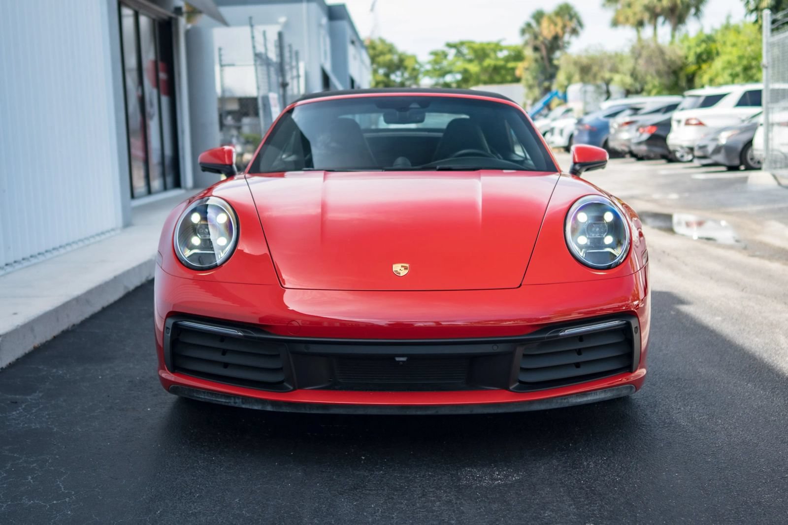 Used 2022 Porsche 911 Carrera w/ Premium Package RWD image 2