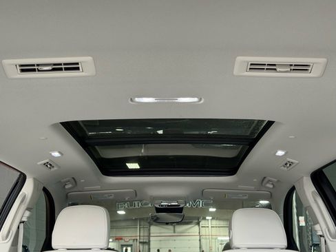New 2026 Buick Enclave Avenir w/ Super Cruise Package image 10
