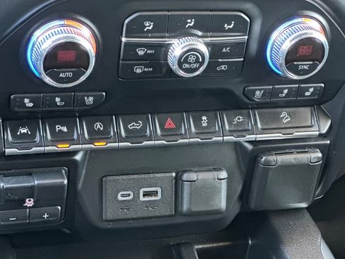 Used 2019 GMC Sierra 1500 SLT w/ SLT Premium Plus Package image 21