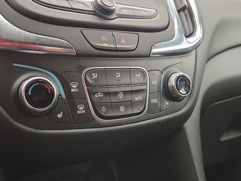 Used 2024 Chevrolet Equinox LT w/ LPO, Floor Liner Package AWD/4WD image 43