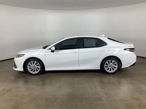 Used 2023 Toyota Camry LE FWD image 16