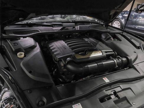 Used 2018 Porsche Cayenne AWD/4WD image 48
