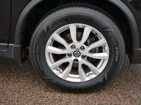 Used 2020 Nissan Rogue SV image 52