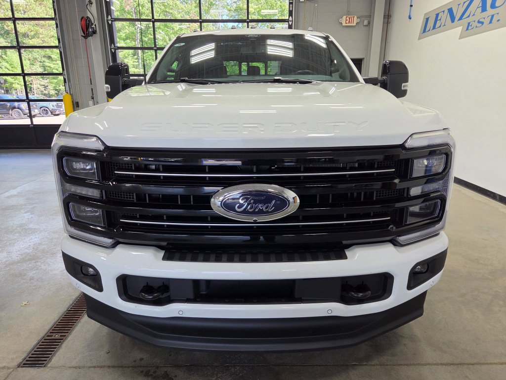 Used 2025 Ford F250 Platinum AWD/4WD image 3