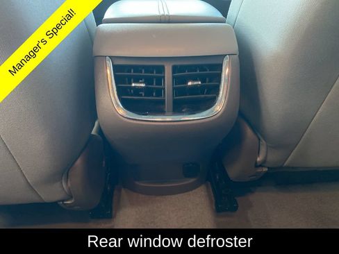 Used 2024 Chevrolet Malibu LT FWD image 12
