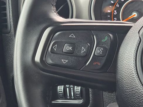 Used 2022 Jeep Wrangler Unlimited Sport image 17