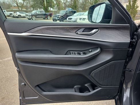 New 2026 Jeep Grand Cherokee Altitude image 27