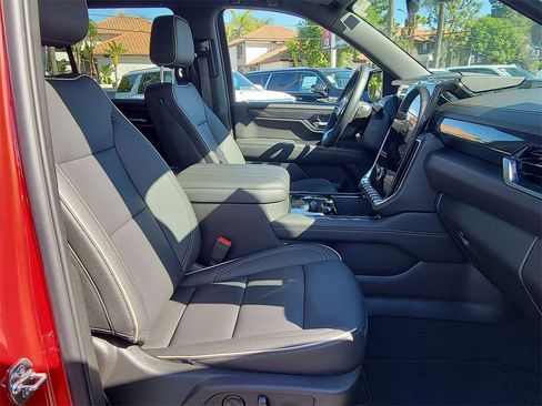 Used 2026 GMC Yukon Elevation image 28