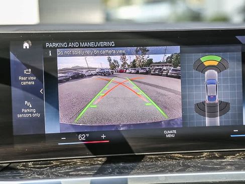 Used 2022 BMW i4 eDrive40 image 21