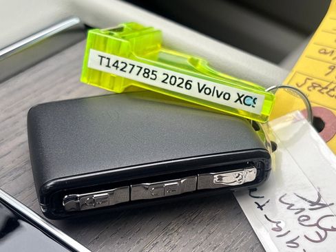 New 2026 Volvo XC90 B6 Ultra w/ Protection Package image 23