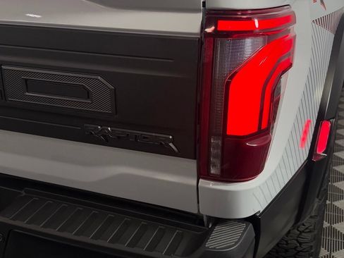 Used 2025 Ford F150 Raptor AWD/4WD image 13