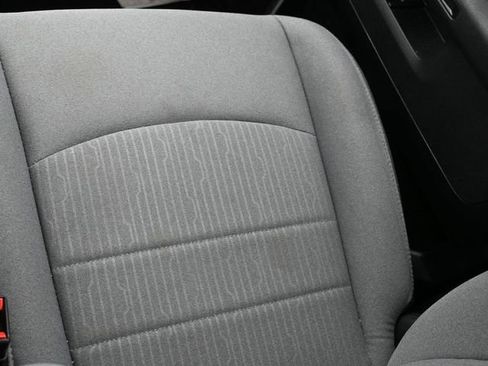 Used 2024 RAM 1500 Classic SLT image 7