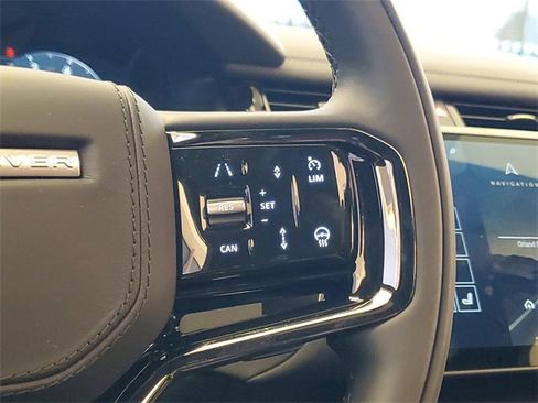 New 2026 Land Rover Range Rover Velar Dynamic SE image 24