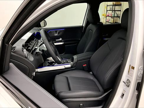 New 2026 Mercedes-Benz GLB 250 GLB 250 image 9