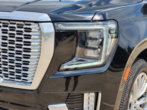 Used 2023 GMC Yukon Denali w/ LPO, Floor Liner Package AWD/4WD image 9