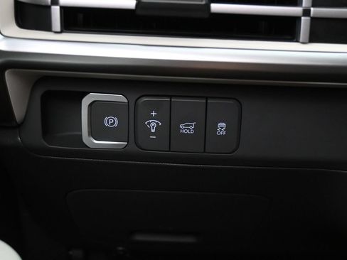 Used 2025 Hyundai Santa Fe SEL FWD image 21
