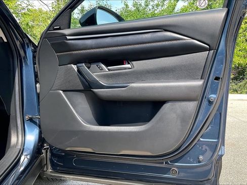 Used 2025 MAZDA CX-50 AWD 2.5 Hybrid w/ Premium Pkg image 24