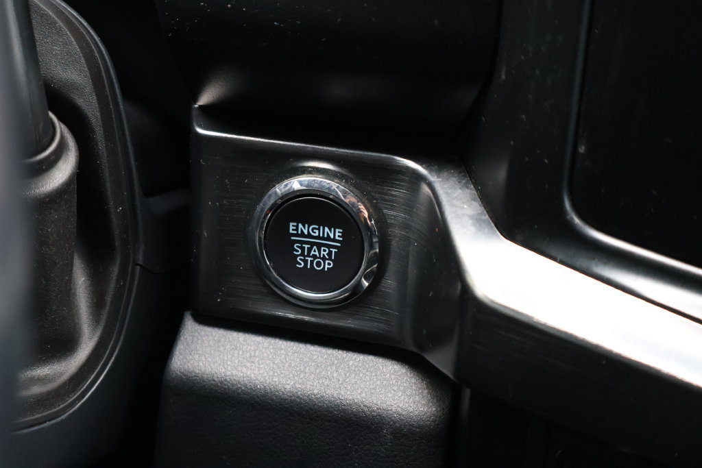 Used 2023 Ford F250 Lariat w/ Sport Appearance Package AWD/4WD image 33