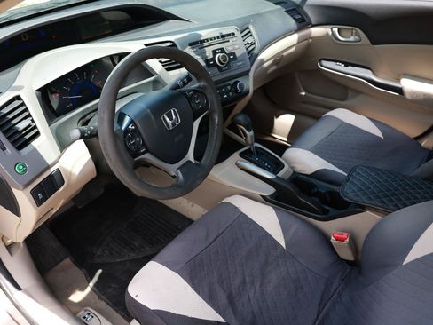Used 2012 Honda Civic LX image 4