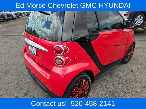 Used 2014 smart fortwo passion RWD image 5