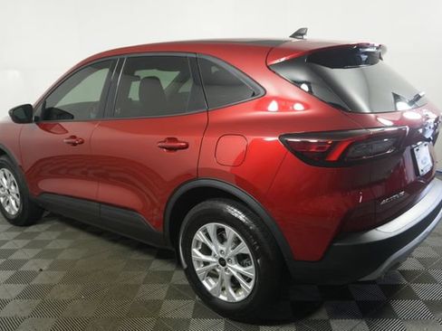 Used 2025 Ford Escape Active w/ Cold Weather Package AWD/4WD image 5