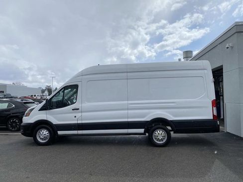 Used 2023 Ford Transit 250 148 High Roof Extended AWD image 5