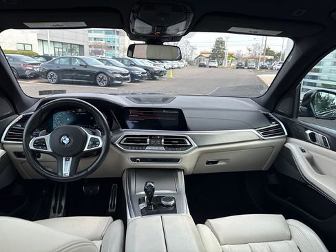Used 2020 BMW X5 M50i w/ Executive Package image 12