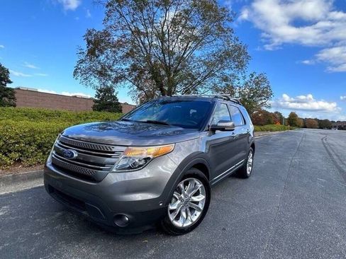 Used 2011 Ford Explorer Limited w/ 302A Rapid Spec Order Code FWD image 2