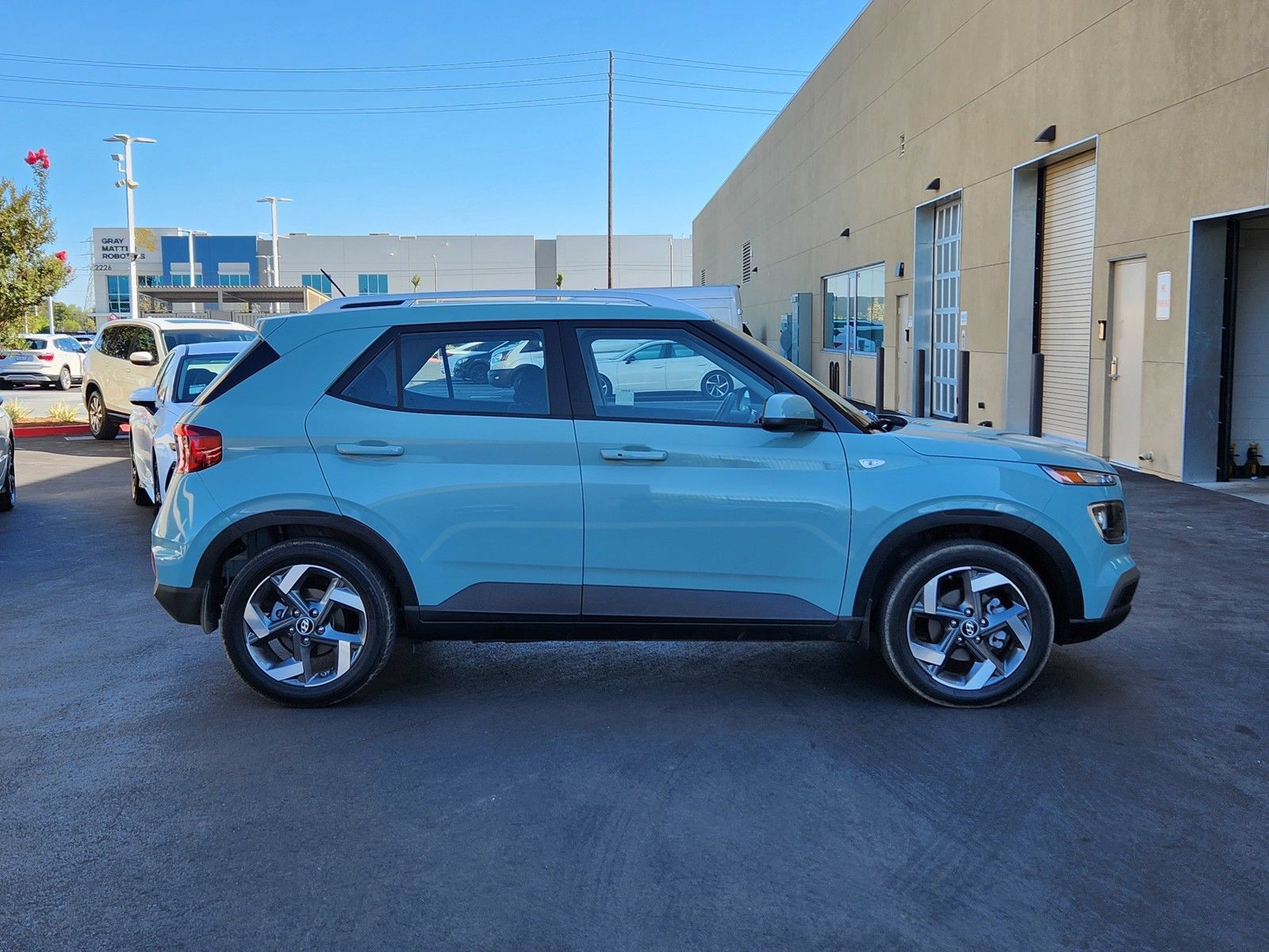 Used 2026 Hyundai Venue SEL FWD image 8