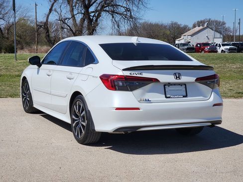 Used 2022 Honda Civic EX image 5