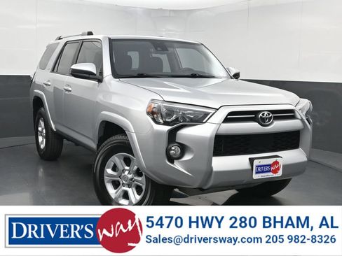Used 2020 Toyota 4Runner SR5 AWD/4WD image 1